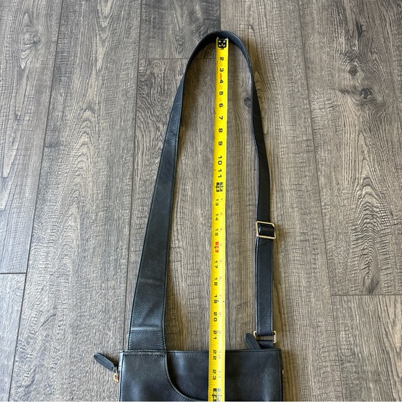 RADLEY LONDON Black leather Crossbody Bag - Picture 7 of 15